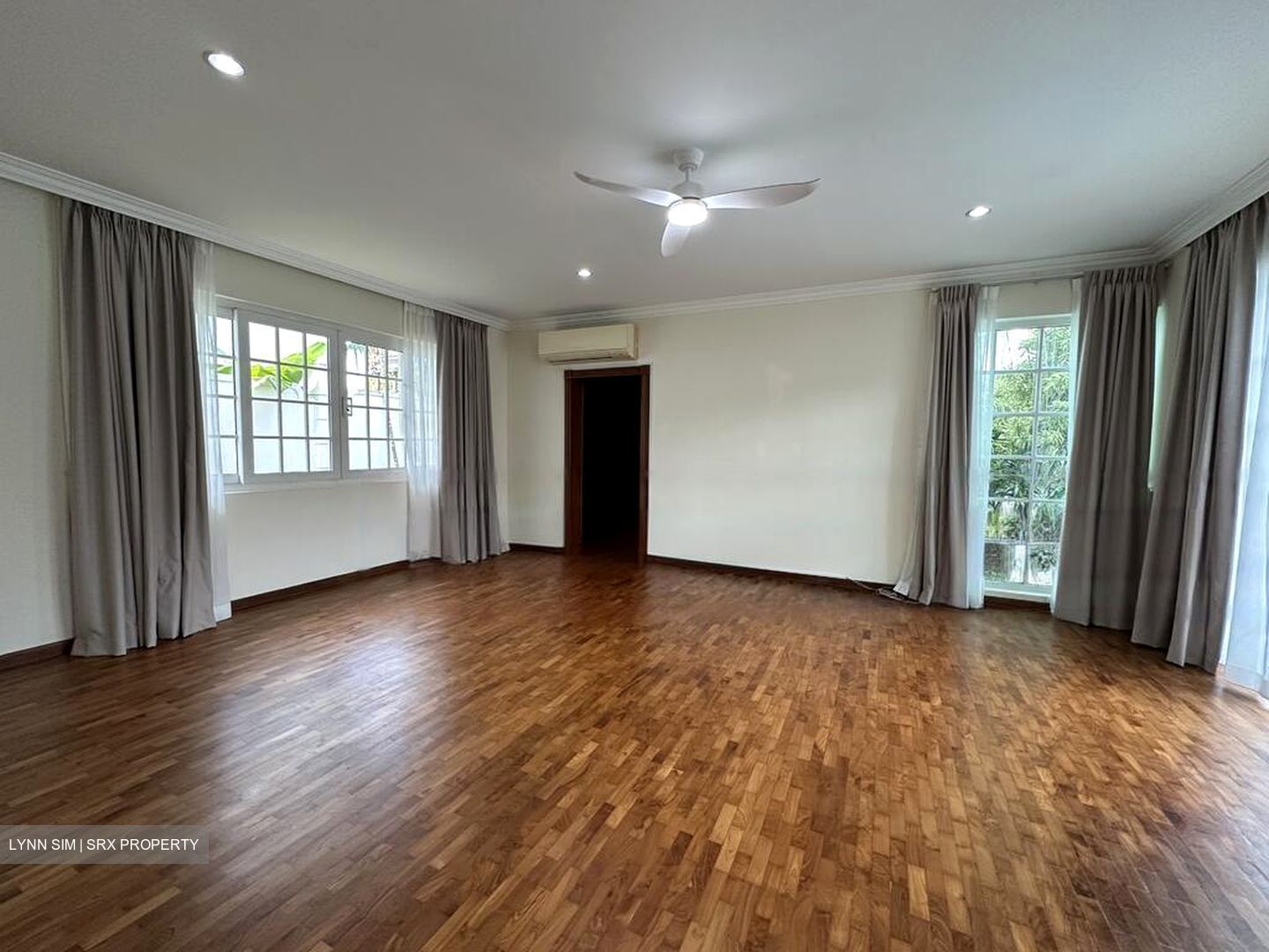 Swiss Club Road (D11), Detached #458935431